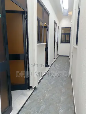 5bdrm Villa in Summit, Bole for sale