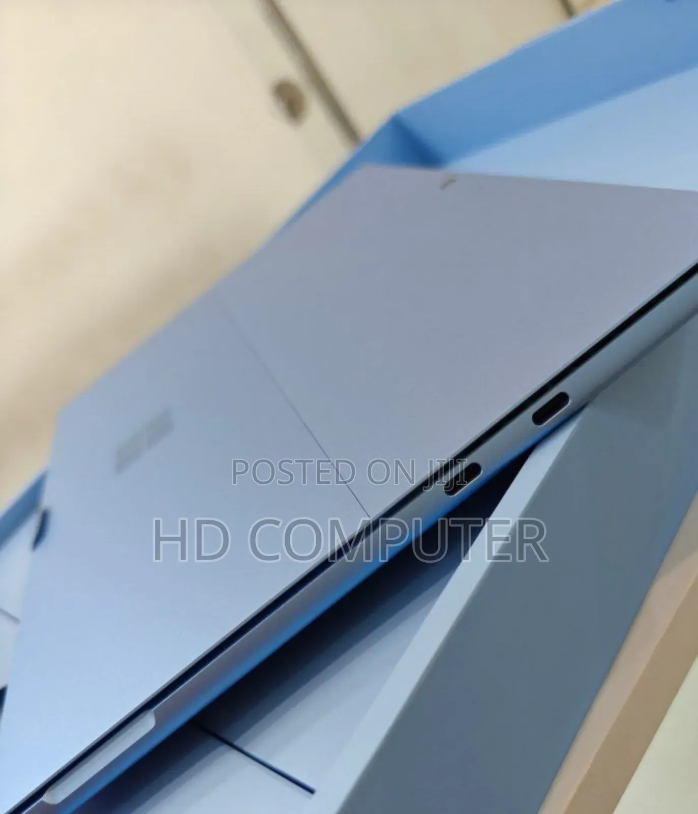 New Microsoft Surface Pro 11th Edition, a Copilot+ PC 16GB SSD 512GB