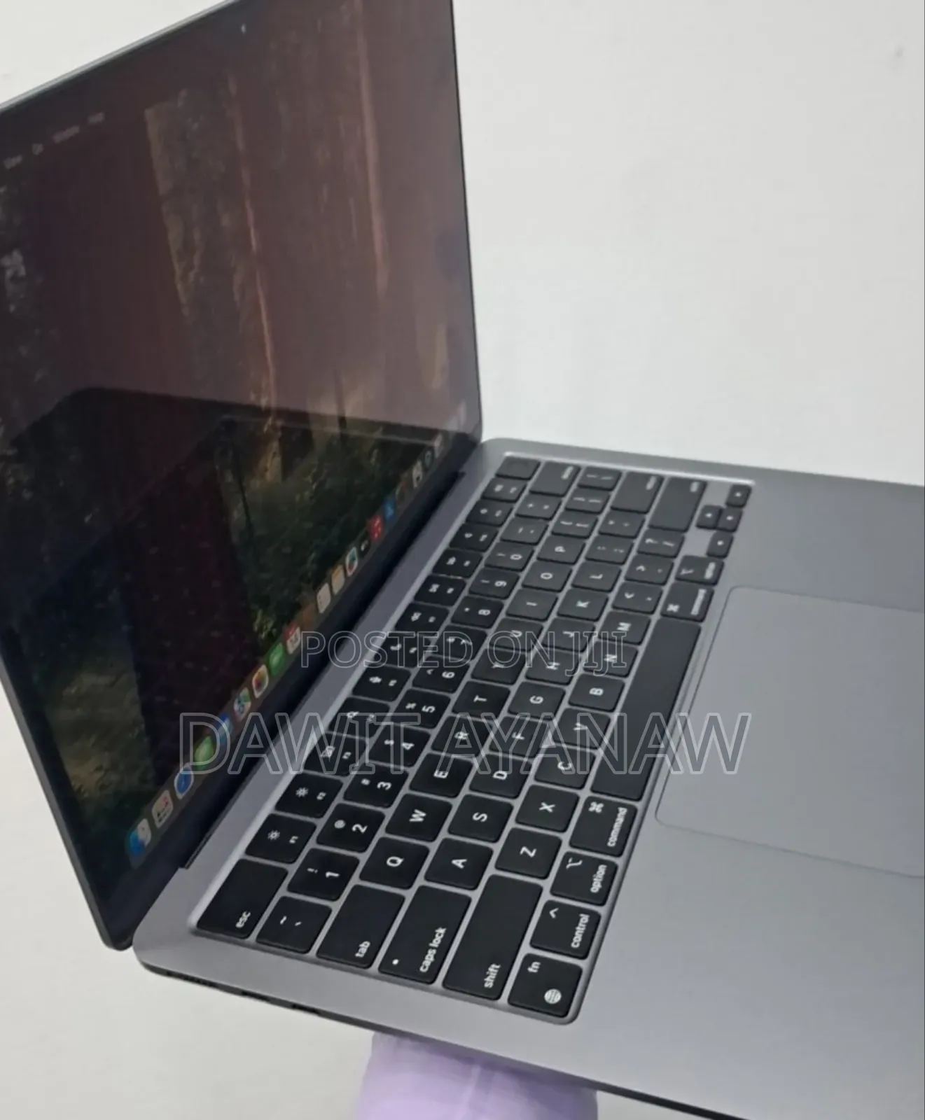 New Laptop Apple MacBook Air 2022 M2 8GB Apple M2 SSD 256GB