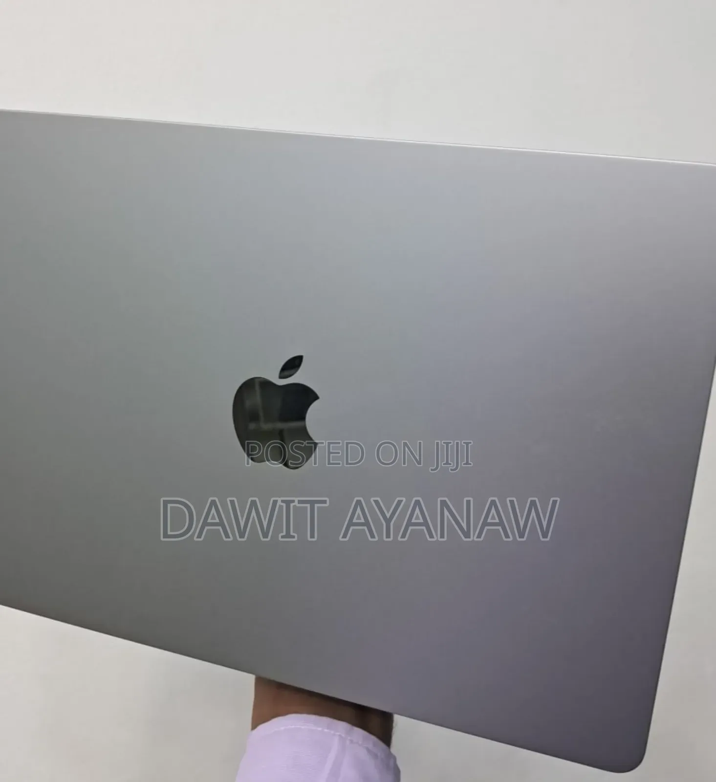 New Laptop Apple MacBook Air 2022 M2 8GB Apple M2 SSD 256GB