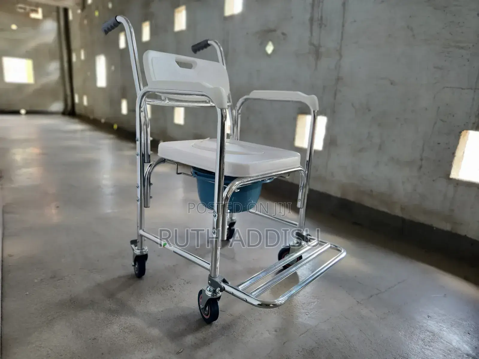 Commode Mini Wheel Chair4米commode Medical Chair5走commode New