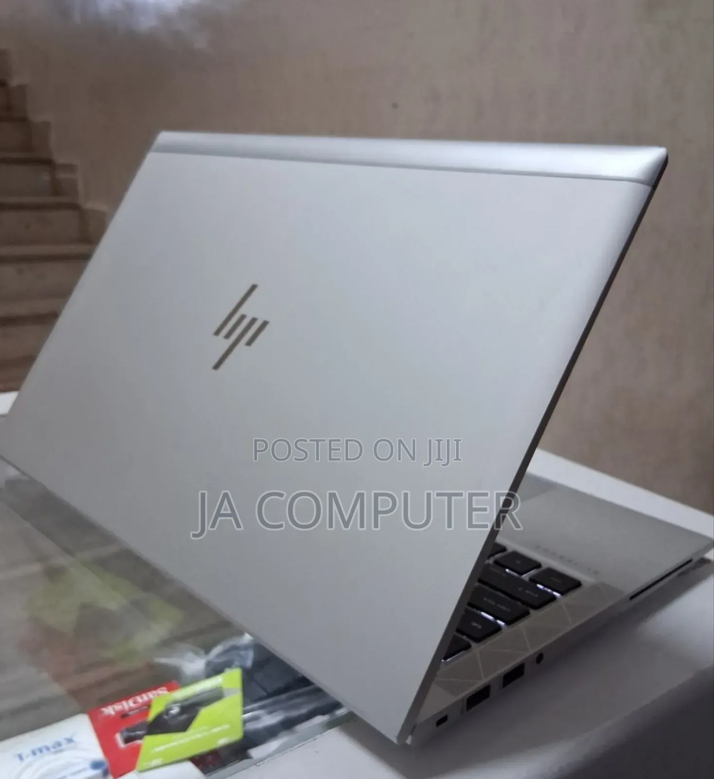 New Laptop HP EliteBook 840 G8 16GB Intel Core I7 SSD 512GB