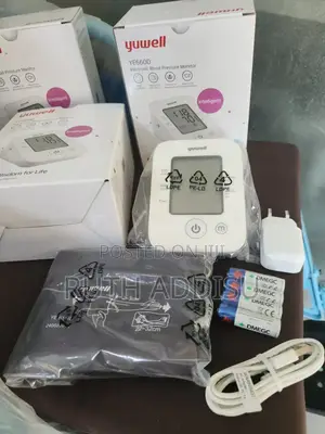 Photo - Blood Pressuer Monitor7馬blood Pressuer Monitor朋0bp Monitor