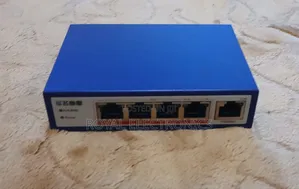 Photo - 4 Ports Poe Switch