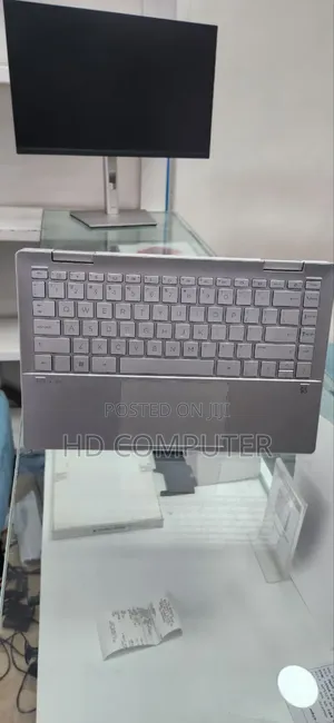 New Laptop HP Pavilion 13 X360 8GB Intel Core I5 SSD 512GB