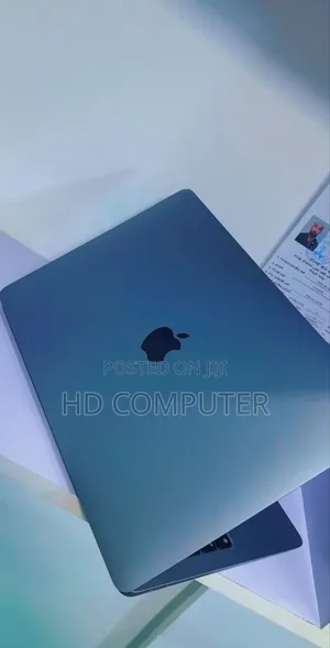 New Laptop Apple MacBook Air 2020 M1 8GB Apple M1 SSD 256GB