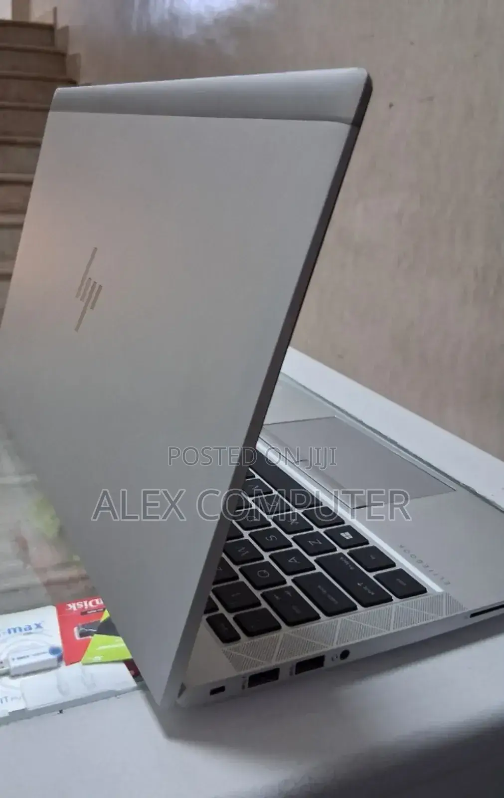 New Laptop HP EliteBook 840 G8 16GB Intel Core I7 SSD 512GB