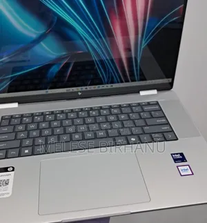 New Laptop HP 16GB Intel Core Ultra 7 SSD 1T