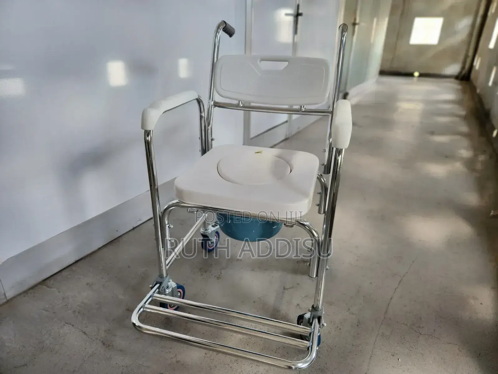 Commode Mini Wheel Chair6墊commode Mini Wheel Chair6粥mini New