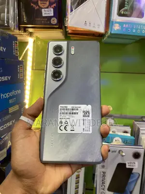 Photo - New Tecno Camon 40 256 GB