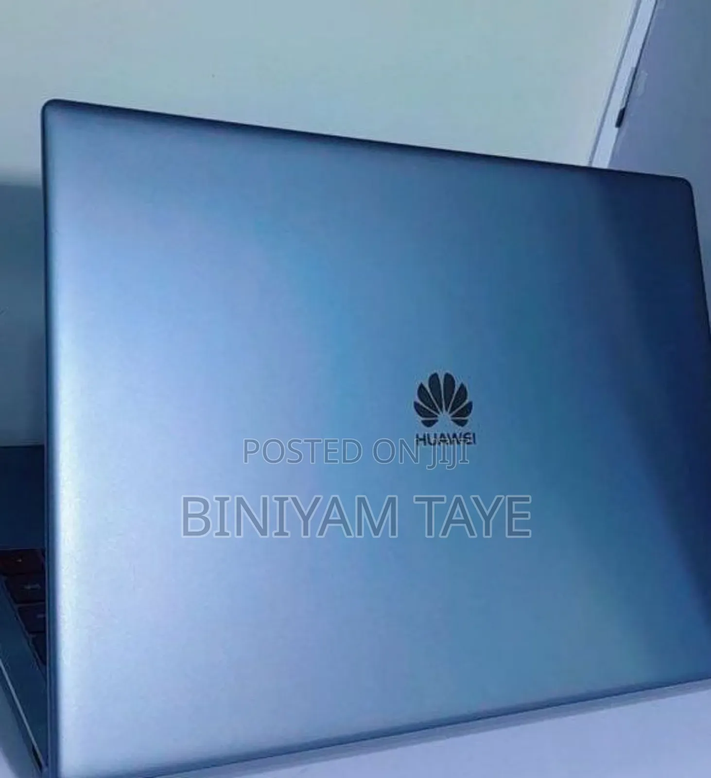 New Laptop Huawei MateBook 13 WRT-W19E 8GB Intel Core I5 SSD 256GB