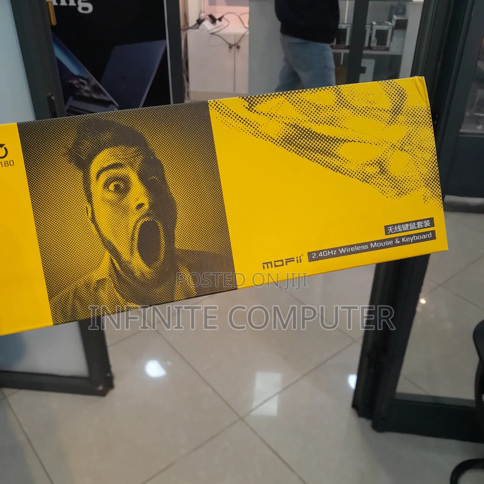 Moffi Wireless Keyboard and Mouse