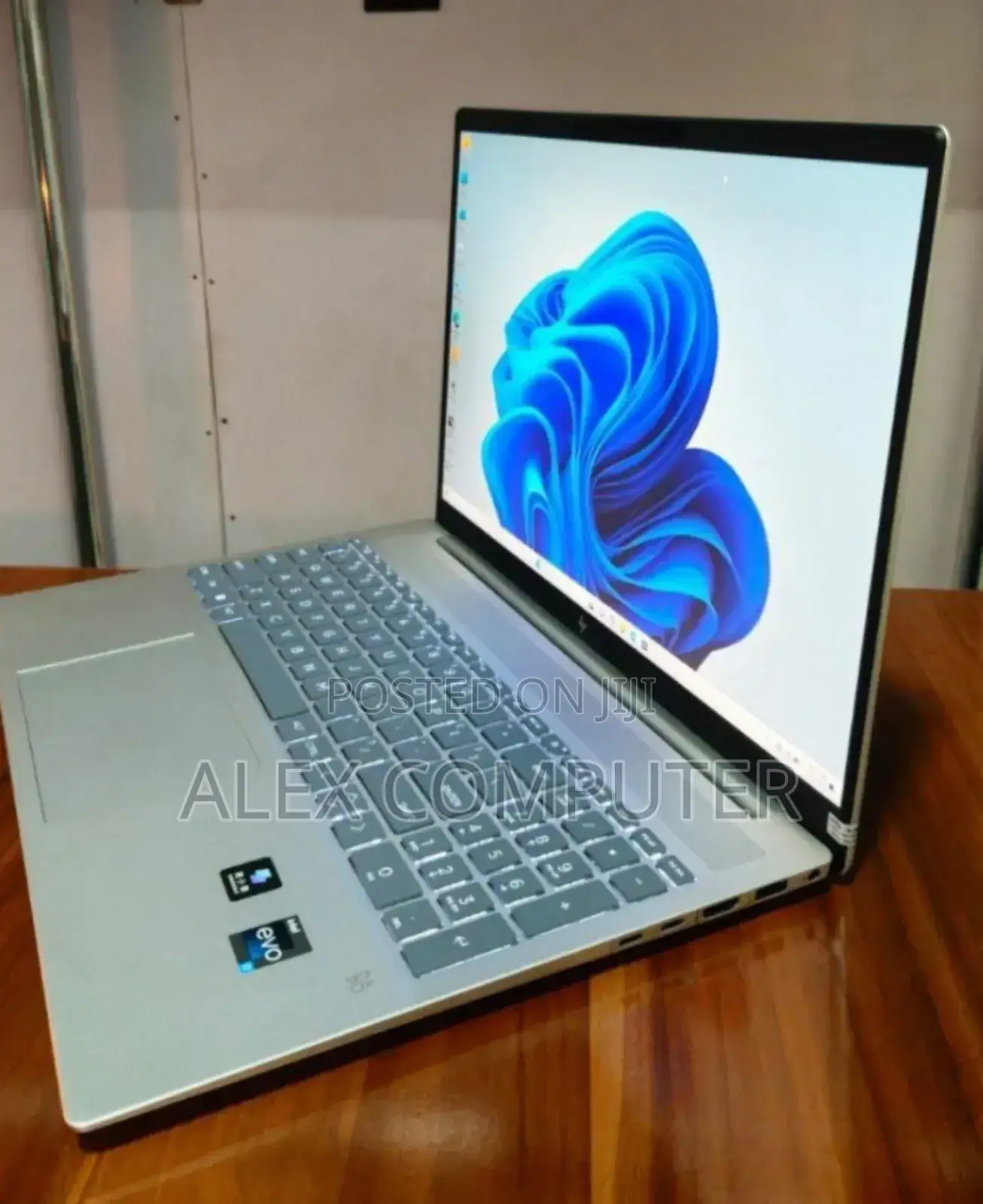 New Laptop HP Pavilion 14 16GB Intel Core I7 SSD 1T