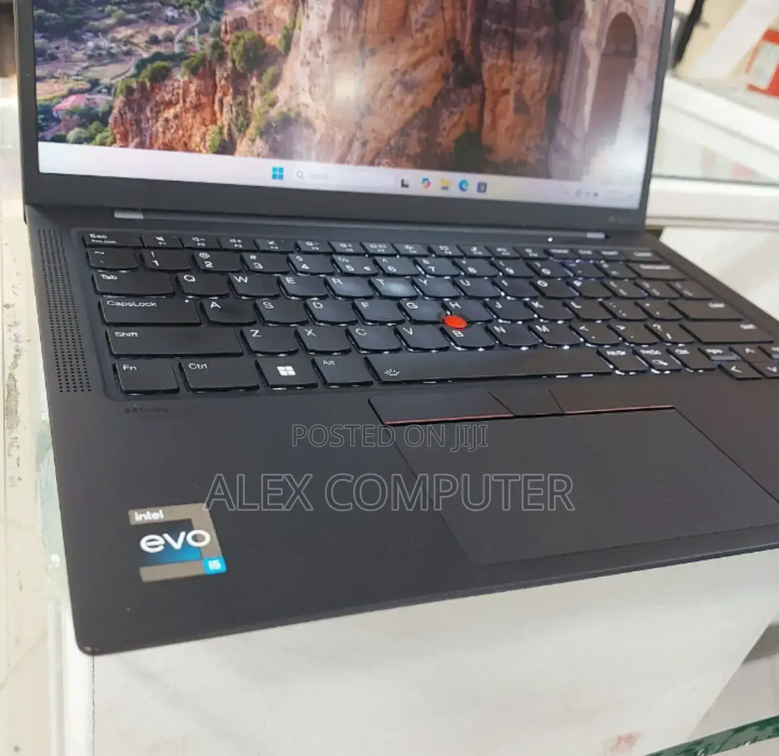 New Laptop Lenovo ThinkPad X1 Carbon 16GB Intel Core I5 SSD 512GB