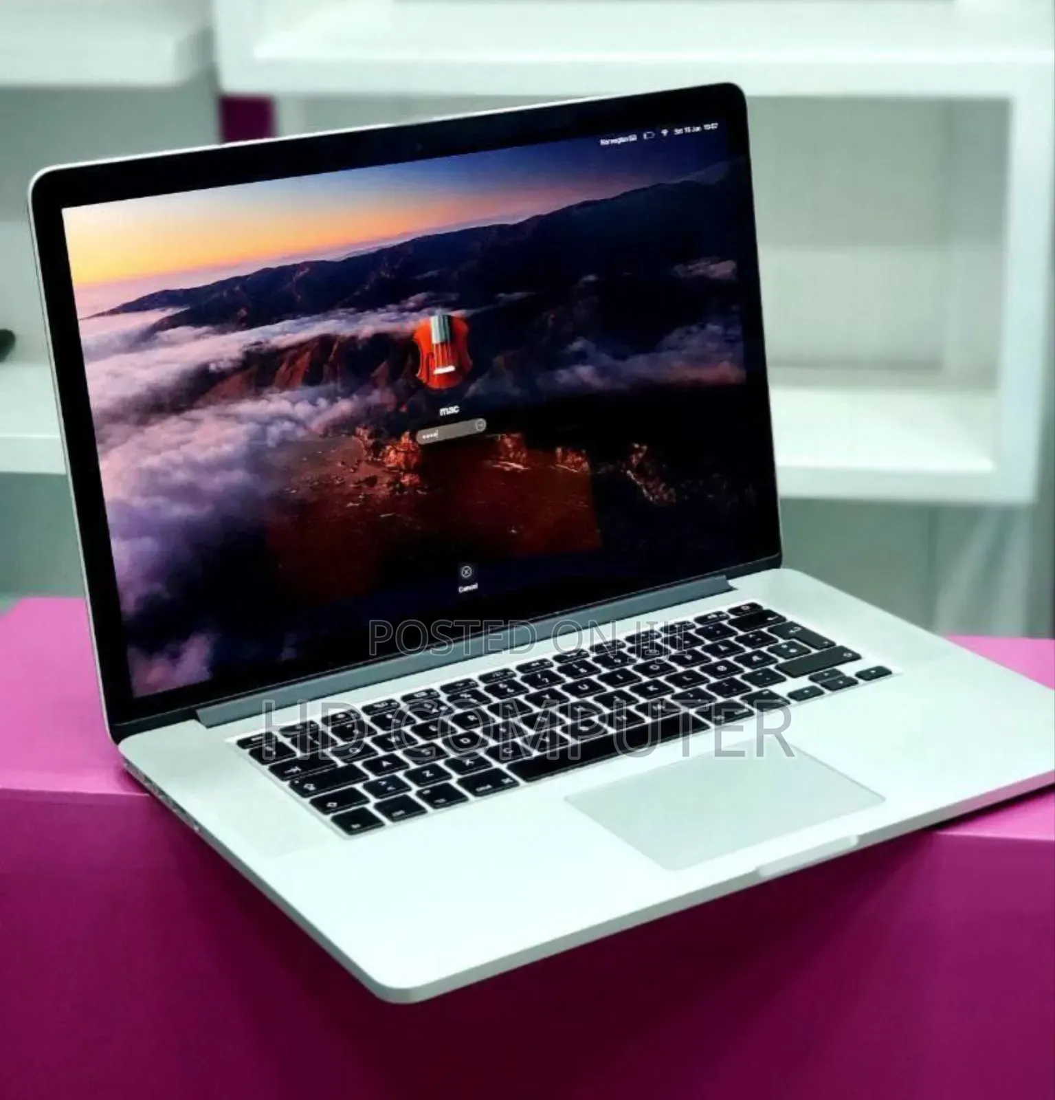 New Laptop Apple MacBook Pro 2015 16GB Intel Core I7 SSD 256GB