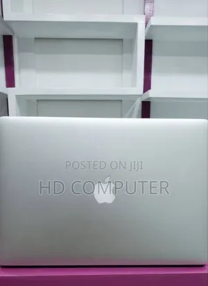 New Laptop Apple MacBook Pro 2015 16GB Intel Core I7 SSD 256GB