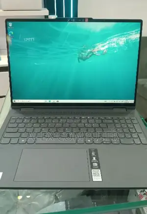 New Laptop Lenovo Yoga 7i 16GB Intel Core Ultra 7 SSD 1T