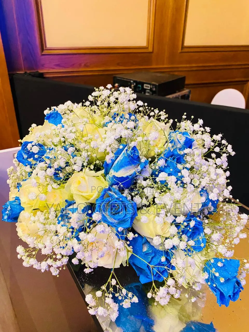 Table Flowers and Car Decore Flower