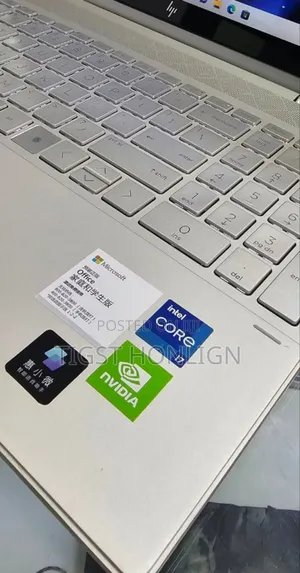 New Laptop HP Envy X360 16GB Intel Core I7 SSD 512GB