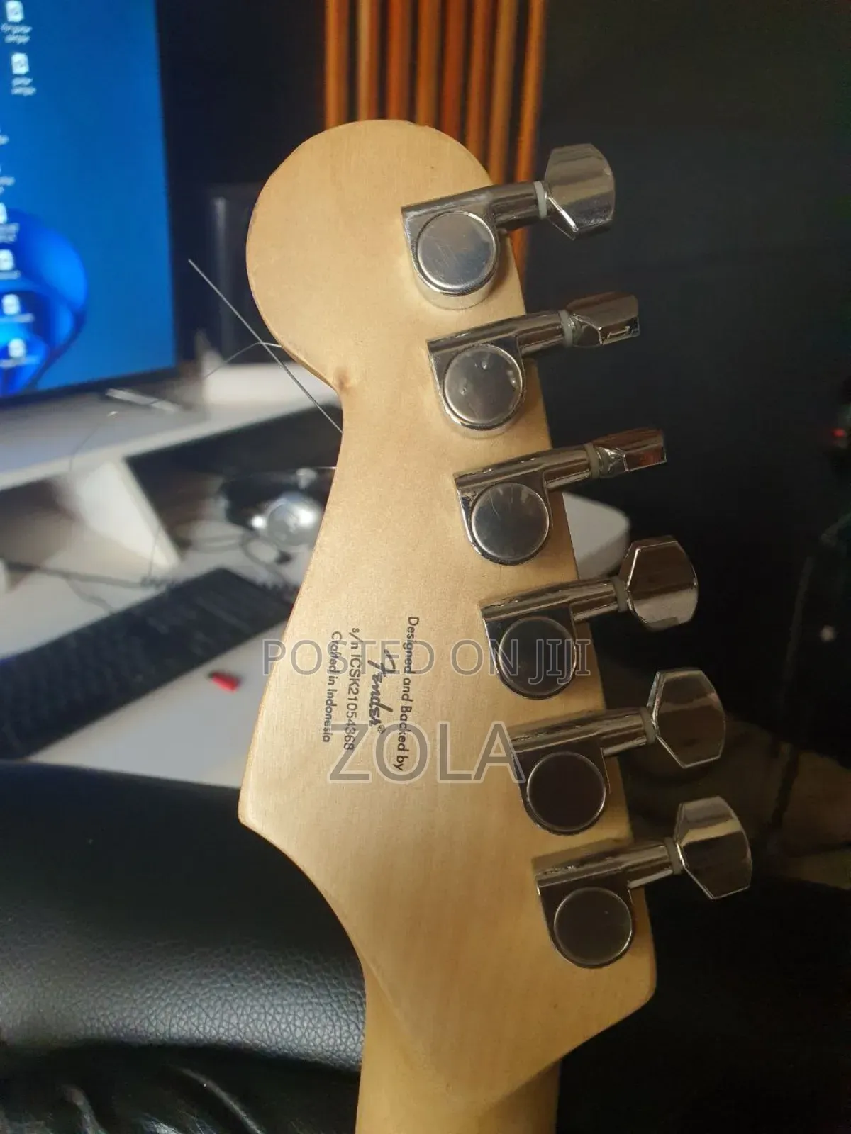 Fender Square Lide Guitar