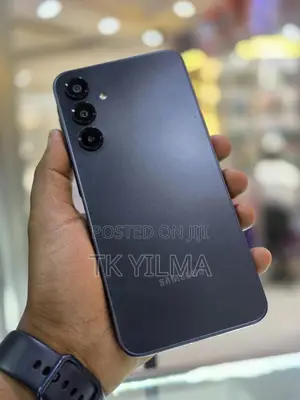 Photo - New Samsung Galaxy A16 5G 128 GB Black