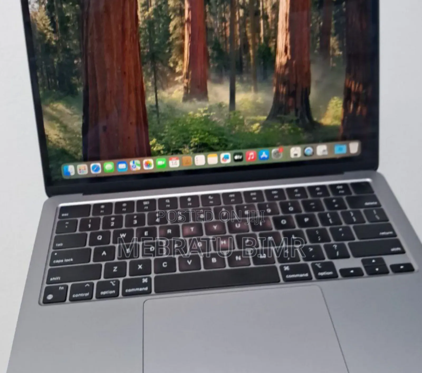 New Laptop Apple MacBook Air 2022 M2 8GB Apple M2 SSD 250GB