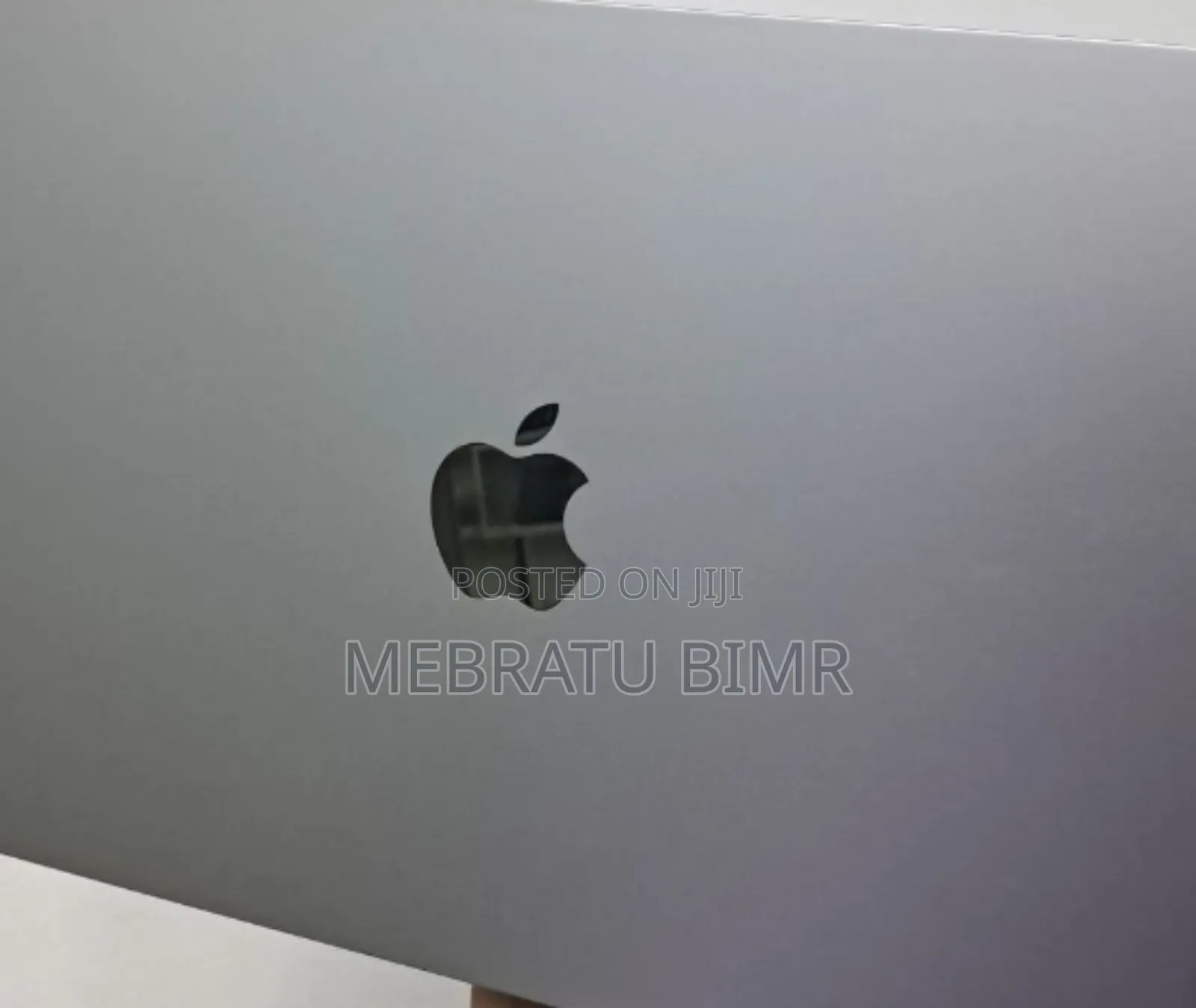 New Laptop Apple MacBook Air 2022 M2 8GB Apple M2 SSD 250GB