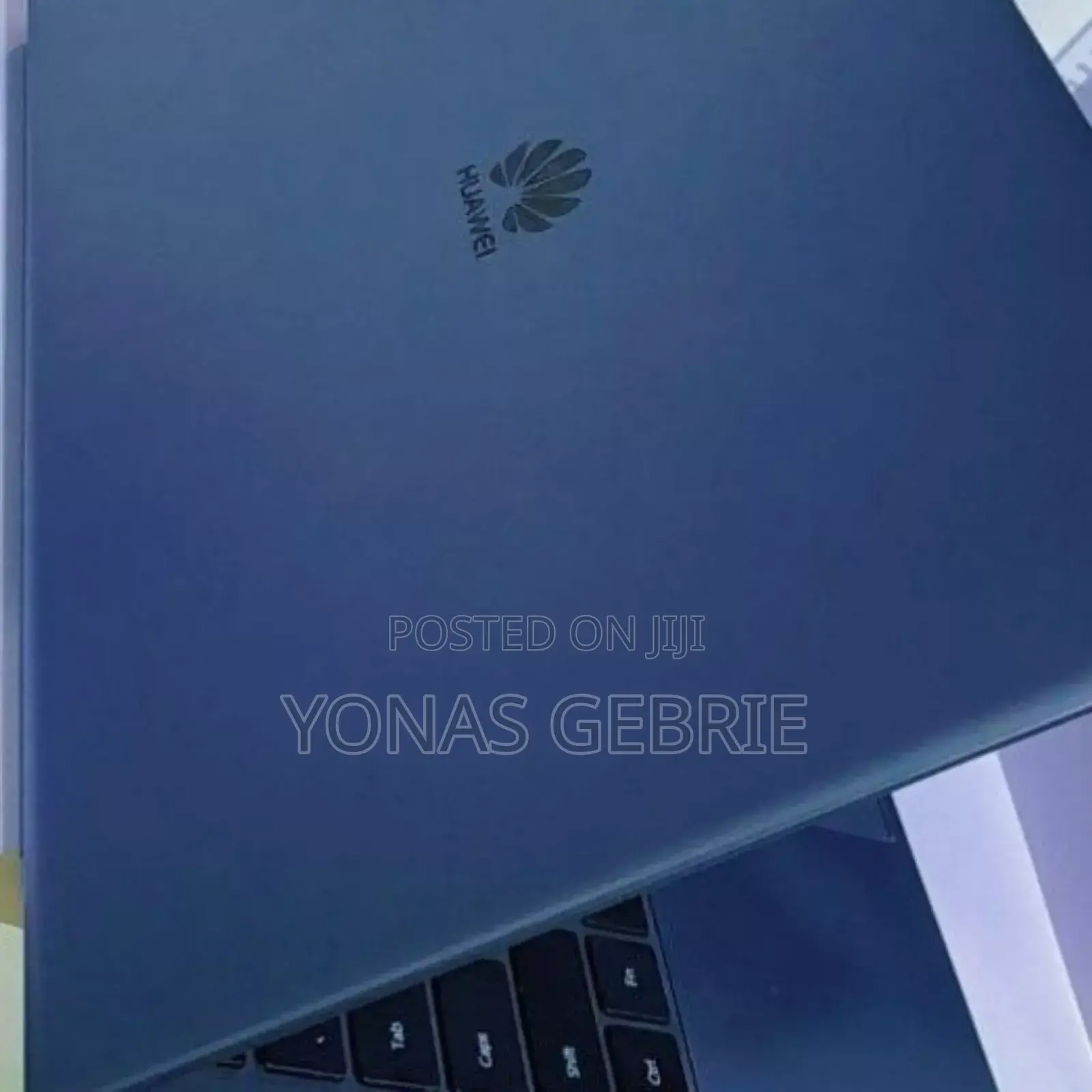 New Laptop Huawei MateBook 13 WRT-W19E 8GB Intel Core I5 SSD 256GB