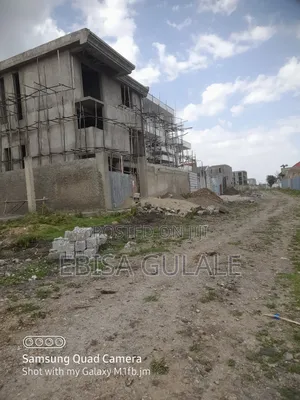 4bdrm Apartment in Yeka for rent