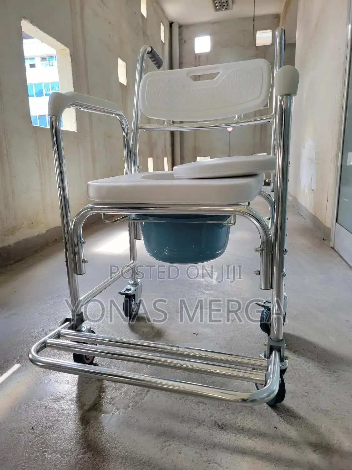 Extra Comfort፱從this Medical Shower Chair鵡፪toilet Chair