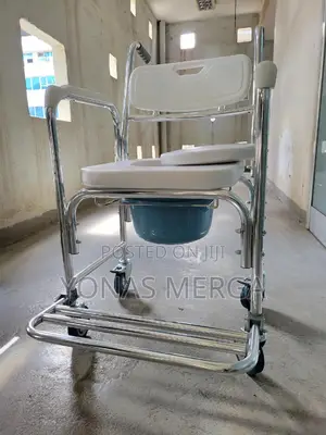 Extra Comfort፱從this Medical Shower Chair鵡፪toilet Chair