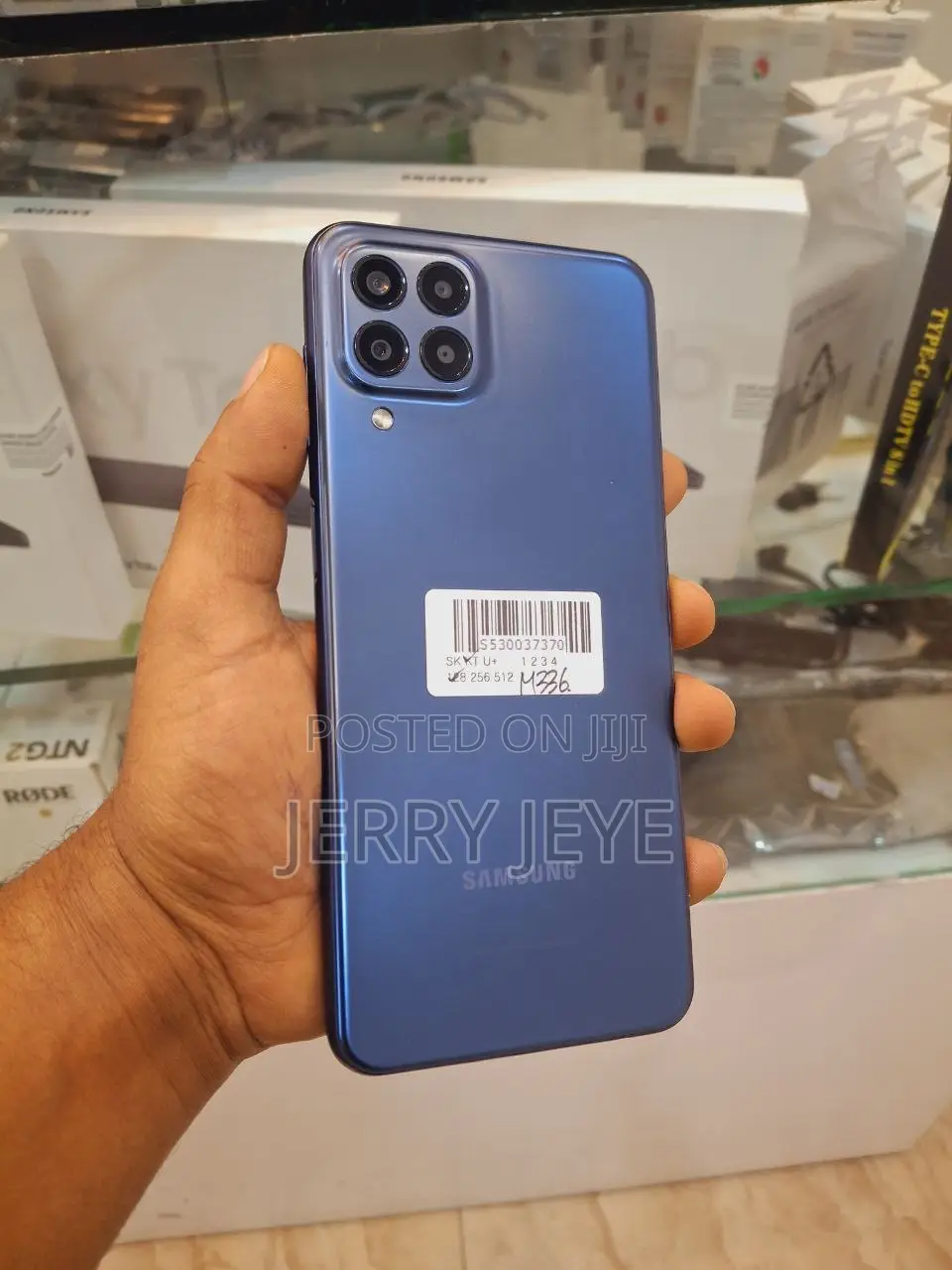 New Samsung Galaxy M33 5G 128 GB Blue