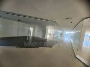 Office for Rent 600 SQM