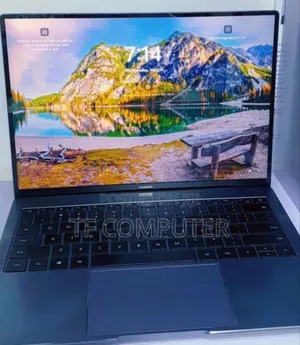 New Laptop Huawei MateBook HZ-W19 8GB Intel Core I5 SSD 256GB