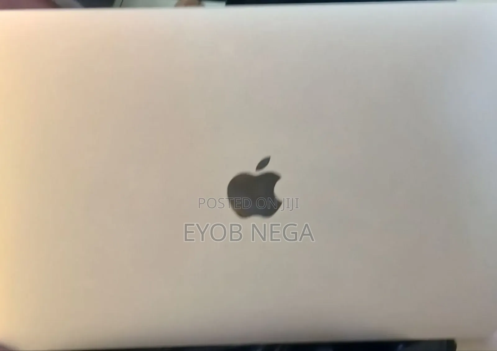 New Laptop Apple MacBook Pro 2020 M1 8GB Apple M1 SSD 256GB