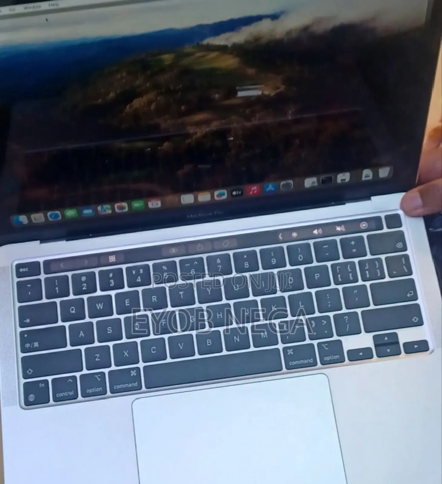 New Laptop Apple MacBook Pro 2020 M1 8GB Apple M1 SSD 256GB