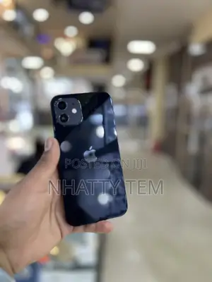 Photo - Apple iPhone 12 128 GB Black