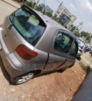 Toyota Vitz 2004 Silver