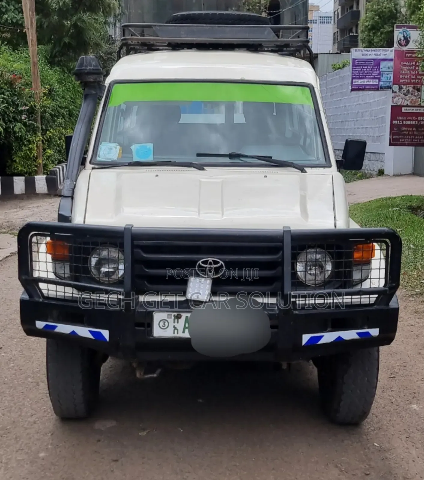 Toyota Land Cruiser 2005 White