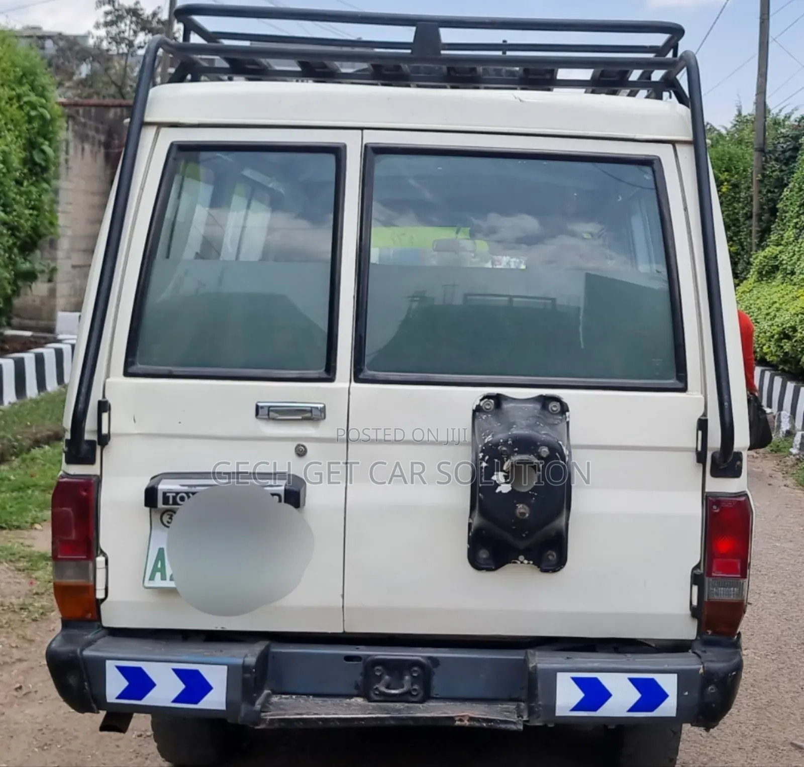 Toyota Land Cruiser 2005 White
