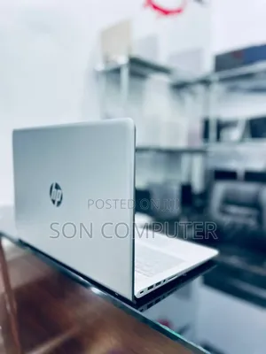 New Laptop HP Pavilion 15 8GB Intel Core I5 HDD+SSD 750GB