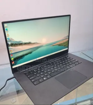 New Laptop Dell XPS 15 16GB Intel Core I7 SSD 512GB