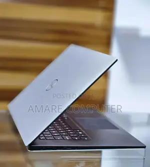 Photo - New Laptop Dell XPS 15 16GB Intel Core I7 SSD 512GB