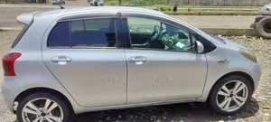 Toyota Yaris 1.0 2005 Silver