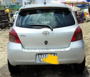Toyota Yaris 1.0 2005 Silver