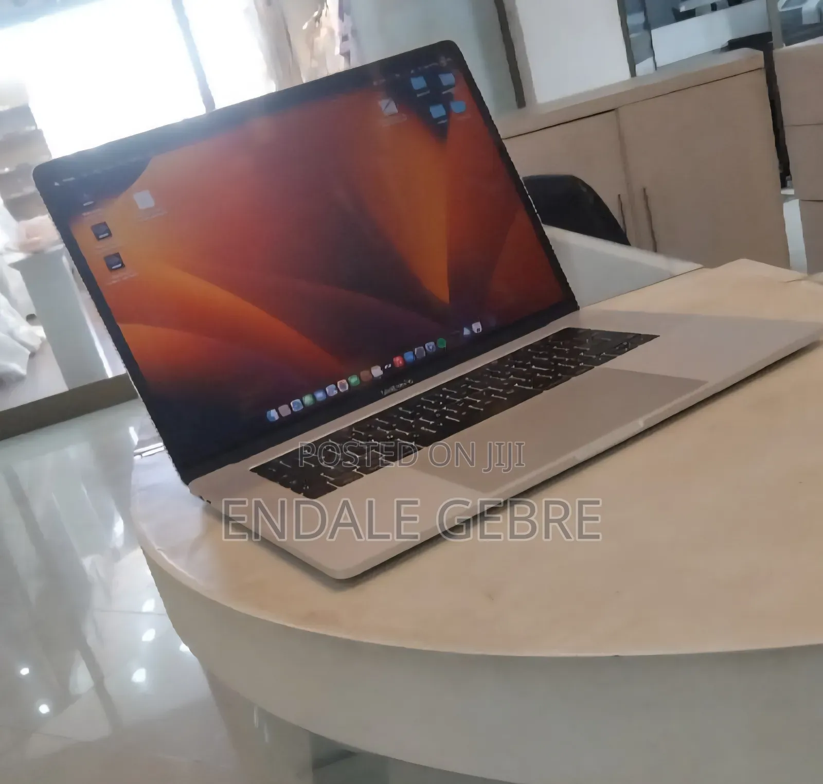 New Laptop Apple MacBook Pro 2017 16GB Intel Core I7 SSD 512GB