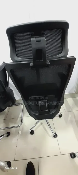 ዘመናዊ የቢሮ የማናጀር ወንበር