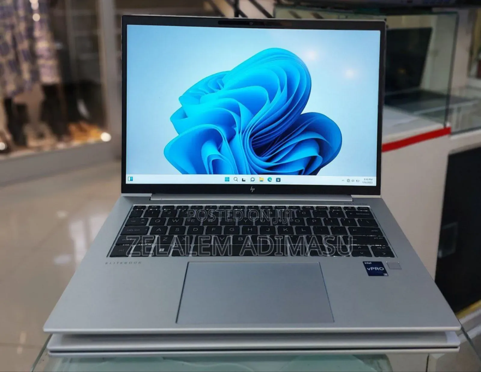 New Laptop HP EliteBook 840 G9 16GB Intel Core I7 SSD 512GB