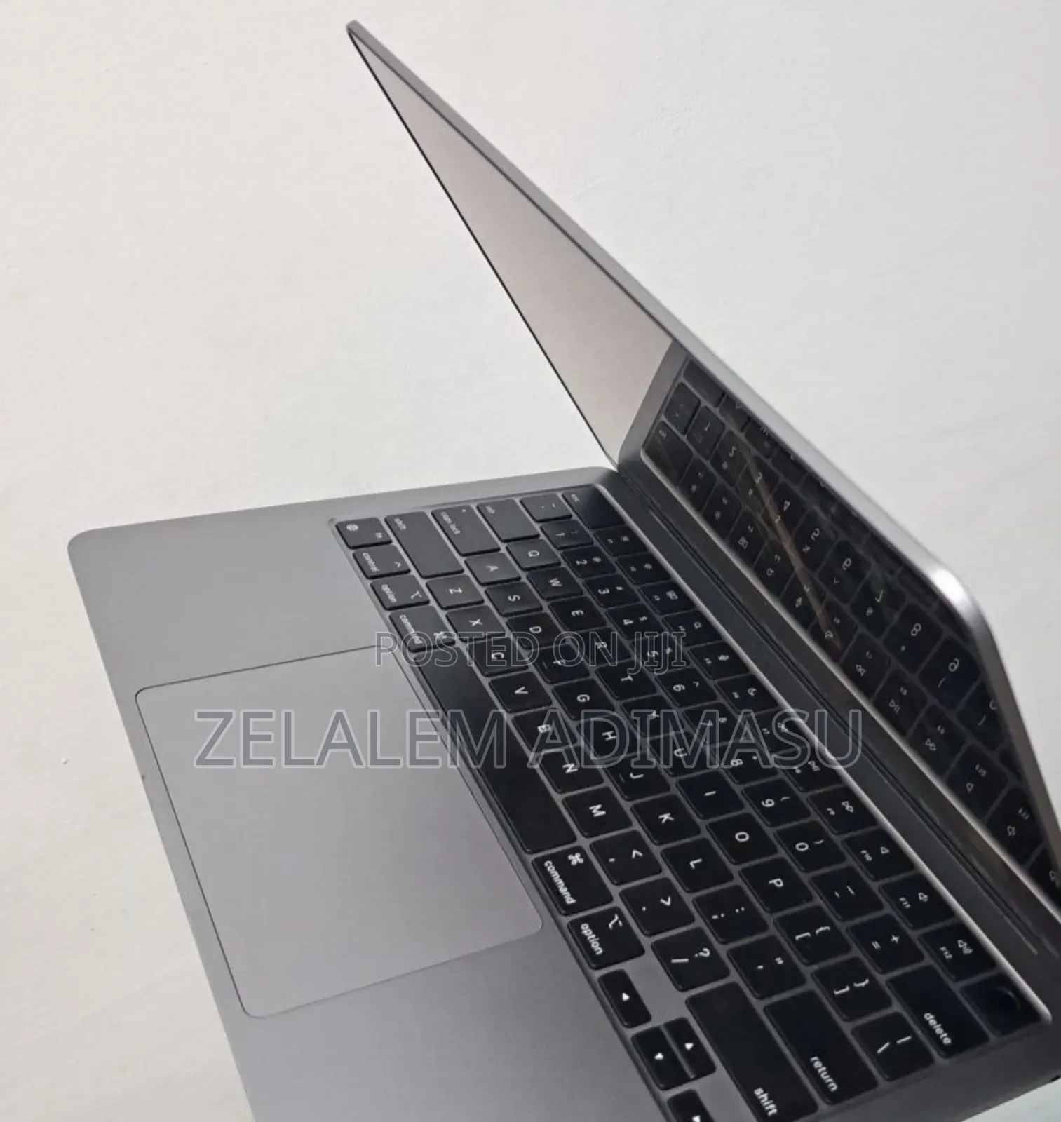 New Laptop Apple MacBook Air 2022 M2 8GB Intel Core M2 SSD 256GB