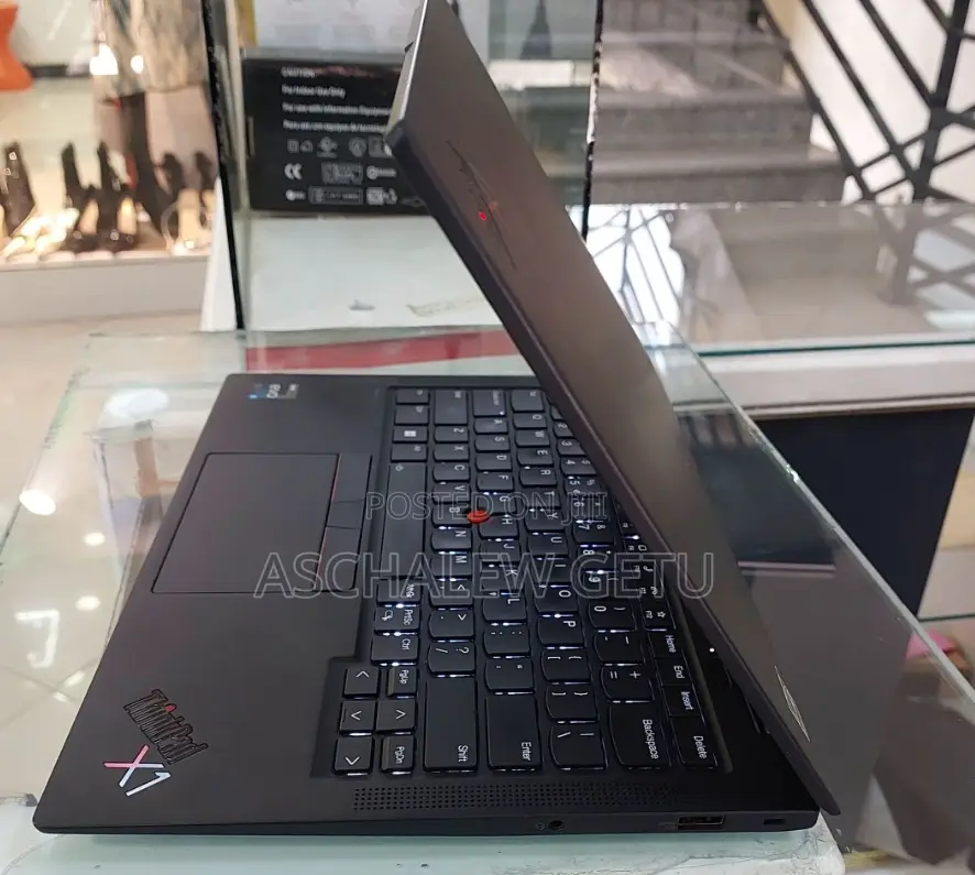 New Laptop Lenovo ThinkPad X1 Carbon 16GB Intel Core I5 SSD 512GB